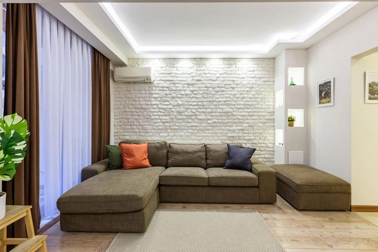 이스탄불 Excellent Flat With A Lovely Backyard In Nisantasi 아파트